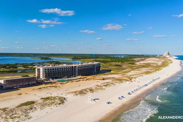 Mengunjungi Gulf State Park yang dipugar di Alabama