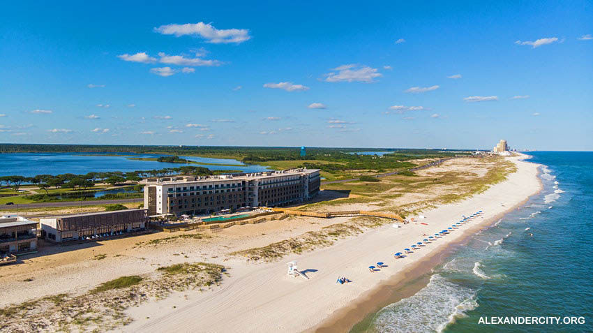 Mengunjungi Gulf State Park yang dipugar di Alabama