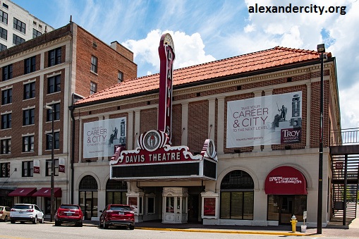 10 Teater Bersejarah Terbaik Di Alabama!